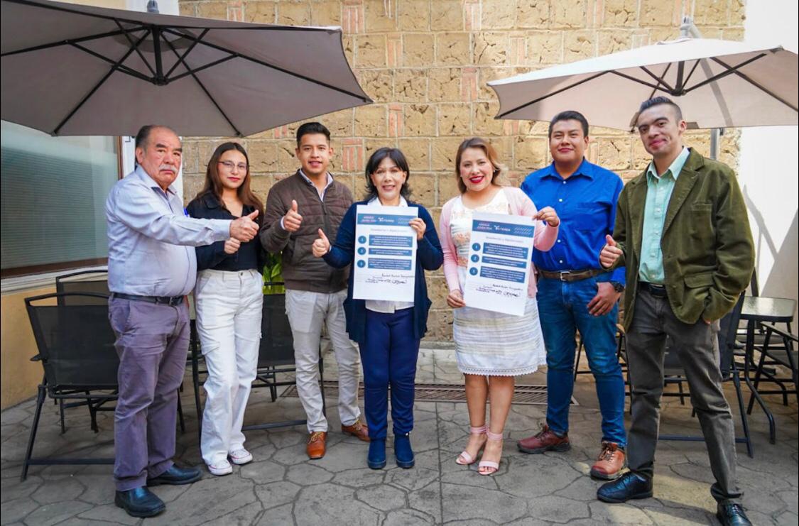 Anabell Ávalos Zempoalteca firma Agenda por los Jóvenes 2024